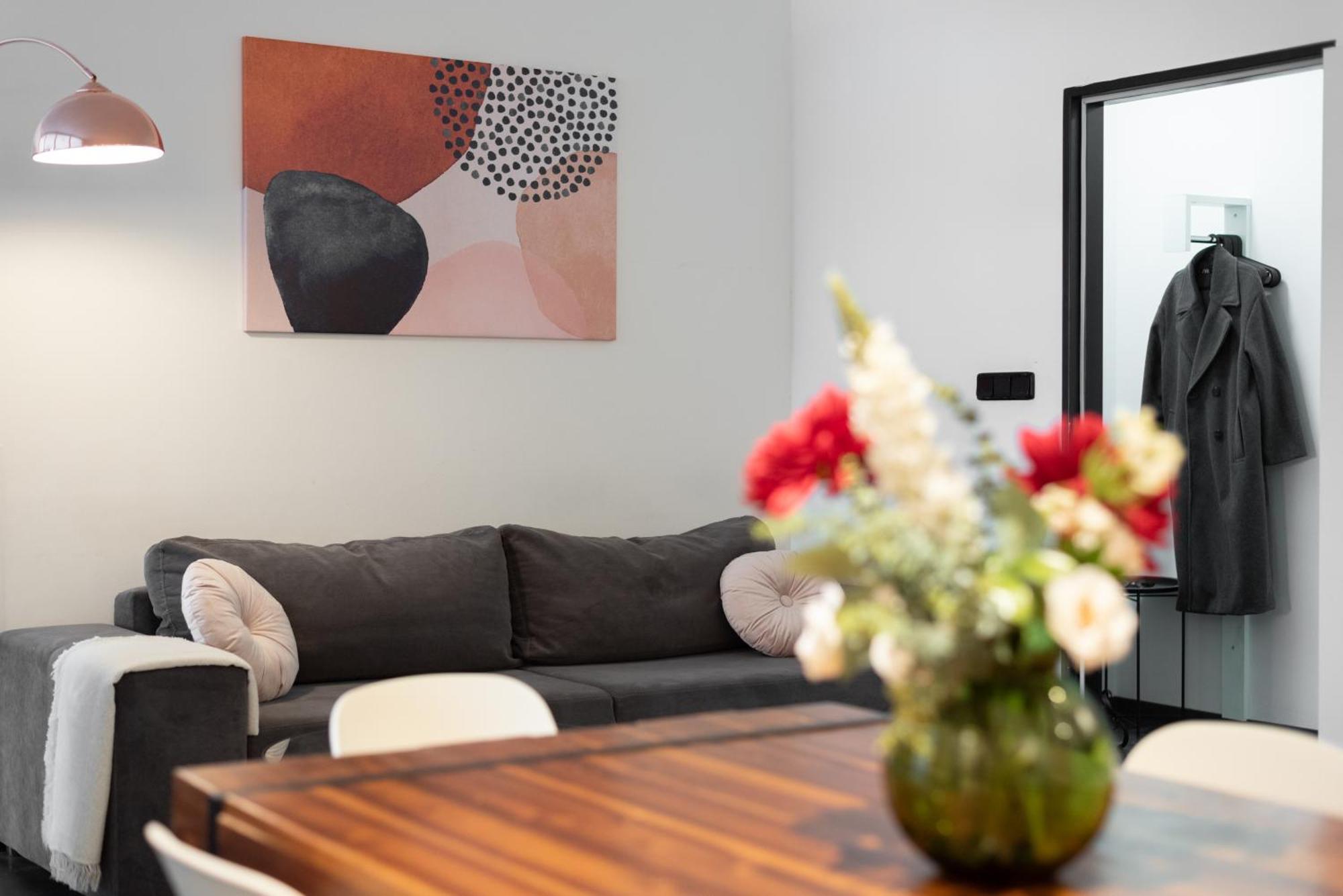 Spacious Apartments Near Karlin Square Прага Екстер'єр фото