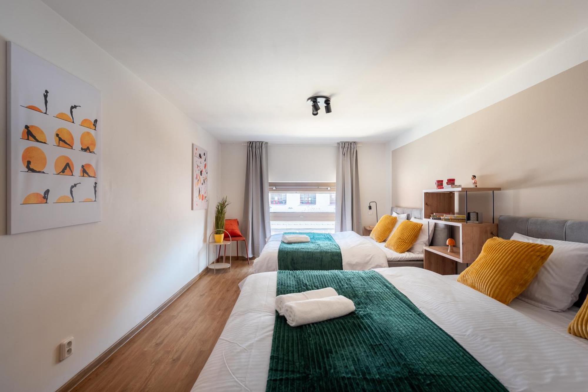 Spacious Apartments Near Karlin Square Прага Екстер'єр фото