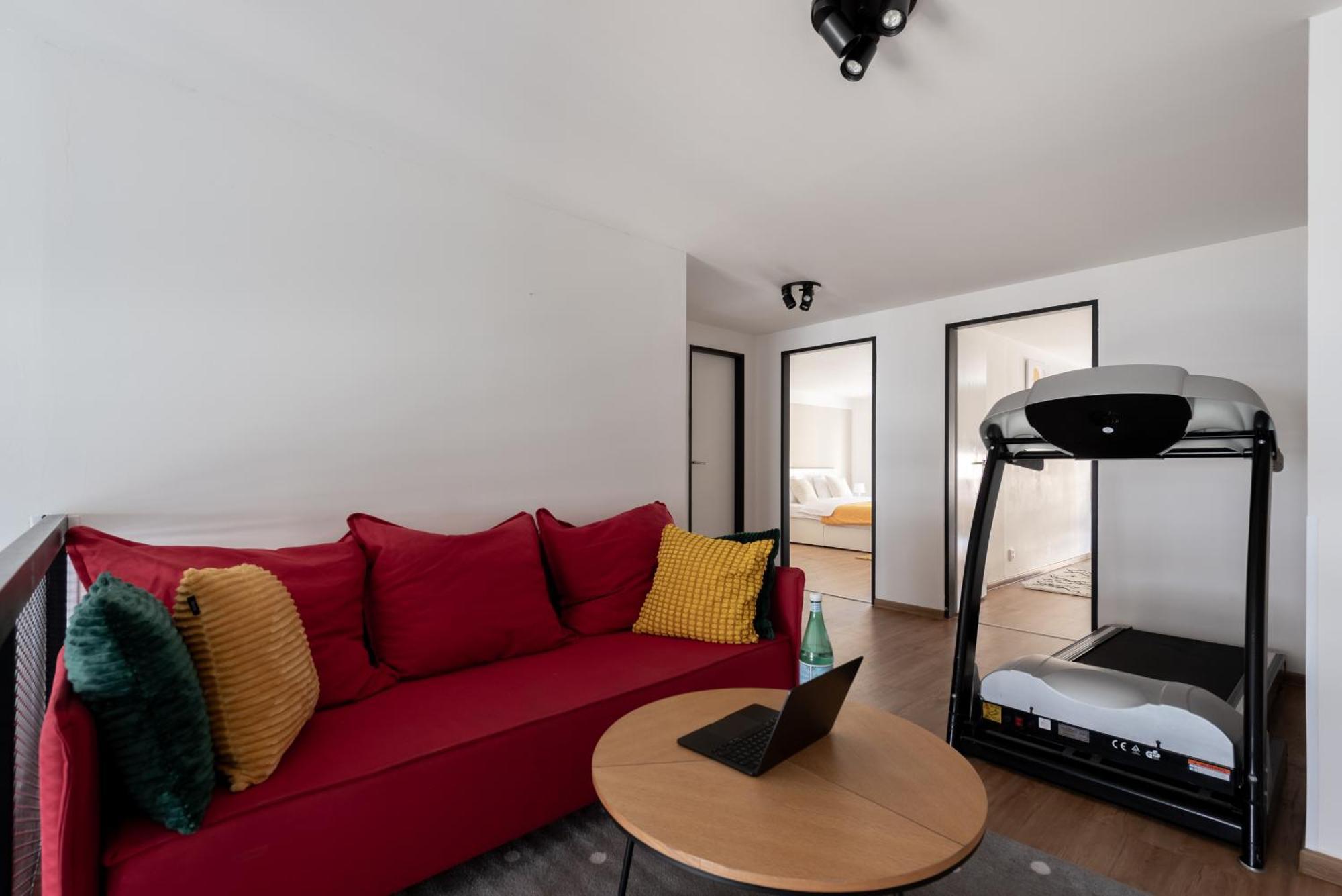 Spacious Apartments Near Karlin Square Прага Екстер'єр фото